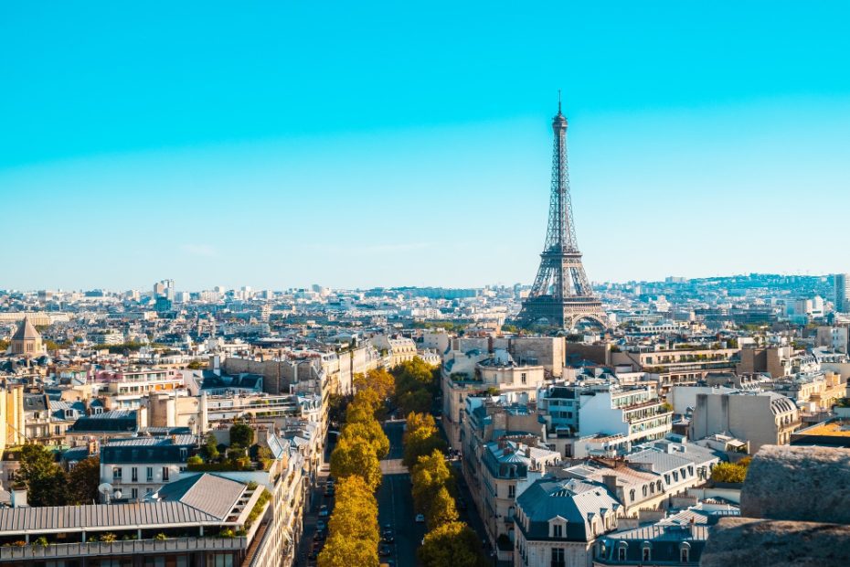 cityscape-paris-sunlight-blue-sky-fra