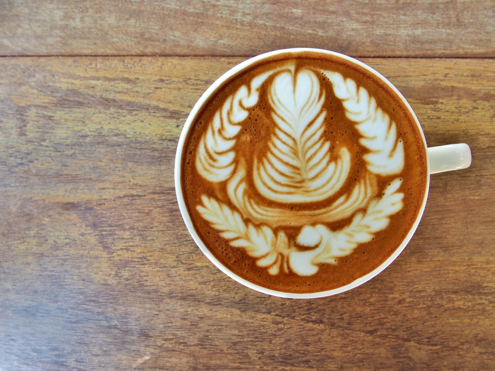 Does flat white have foam?